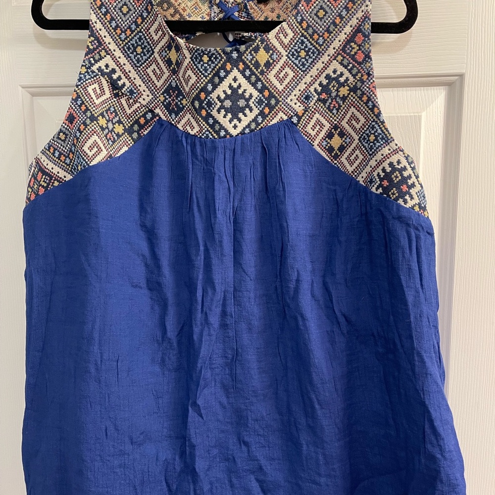 Sleeveless top